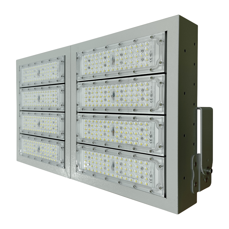 Đèn sân tennis 400W module TDL – góc chiếu thực tế tại sân